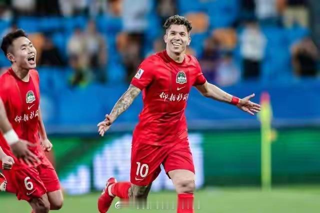 【中超】纳萨里奥破门王秋明绝平无效 天津1比2河南5月19日，中超第13轮比赛，