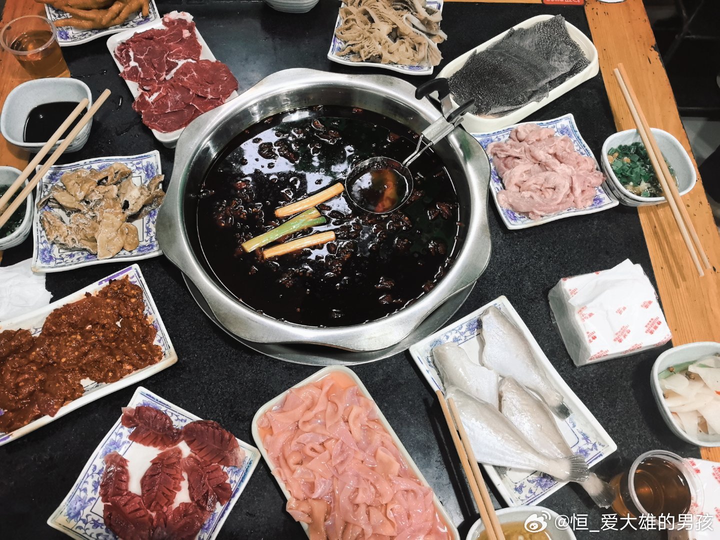 找一个村、去一座山。美食都是藏起来的… 