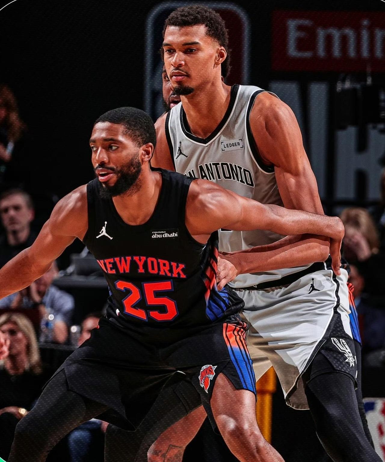 领先11分崩盘，马刺输在两大核心集体隐身。
新秀哈珀砍下21分7篮板，三分球连中