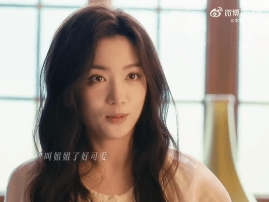 代露娃顶着这么一张小脸叫姐姐 代露娃叫姐姐这谁受得住小狗妹名不虚传，代露娃叫姐姐