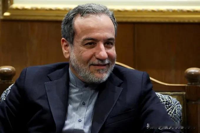 🚨突发新闻：伊朗和阿曼将在霍尔木兹海峡收取通行费！ 🇮🇷🇴🇲

过去一