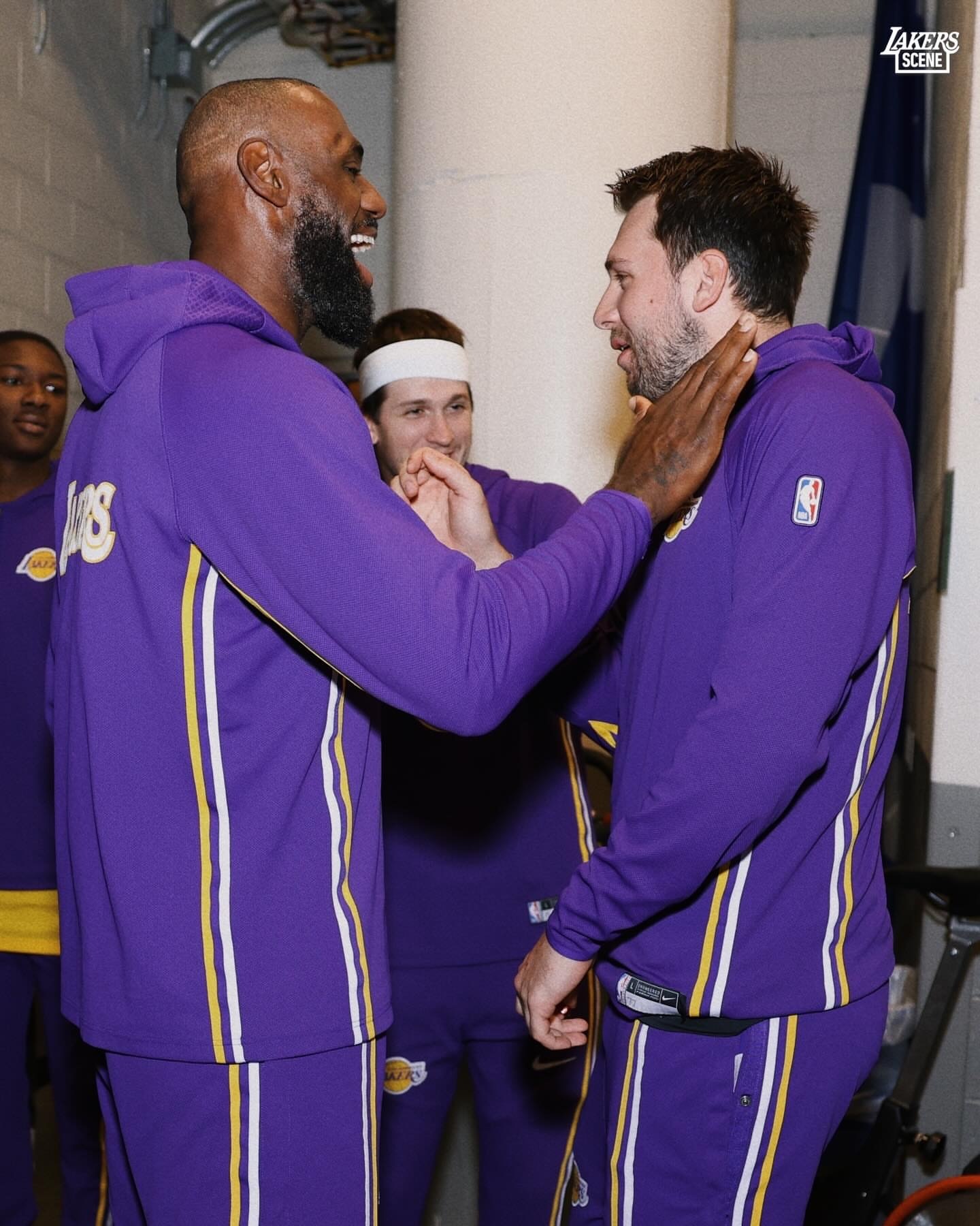 近10场比赛，詹姆斯￼、里夫斯￼和东契奇￼同时在场时，球队净胜对手19.2分，战