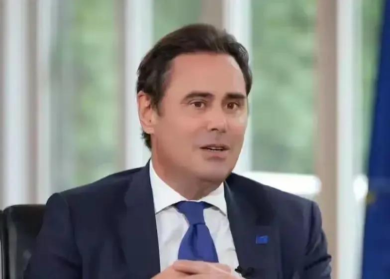 我们对稀土的严格管制，让欧洲企业“恐惧和顾虑”！
而欧美对我国企业的卡脖子封锁打
