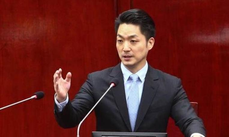 台湾政坛恐怕要大地震了！岛内一直流传着几乎板上钉钉的预判：只要蒋万安2026年底