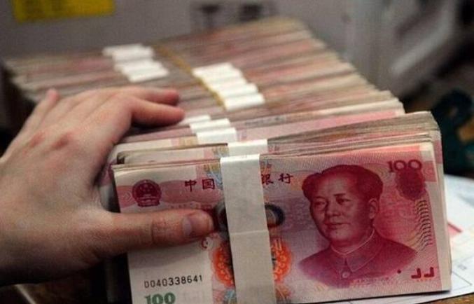 钱越来越难赚了，越来越流向资本，这样下去会发生什么?

当直播间里一晚上卖出上亿