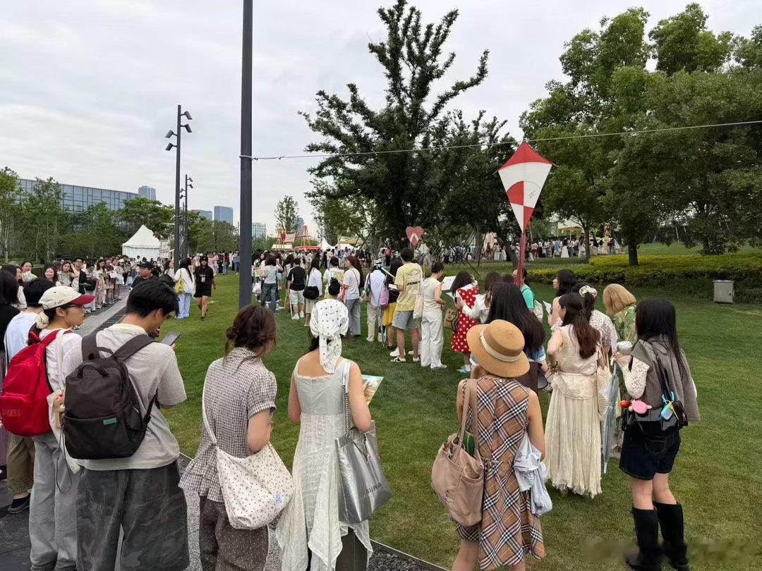 欧阳娜娜回应上海演唱会欧阳娜娜回应演唱会欧阳娜娜真诚回应上海演唱会舆论，最想诉说
