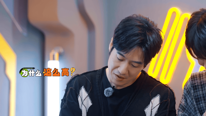 马丽被刘同脚动增重   看到马丽在综艺里被刘同脚动增重，真是笑得停不下来，这样的