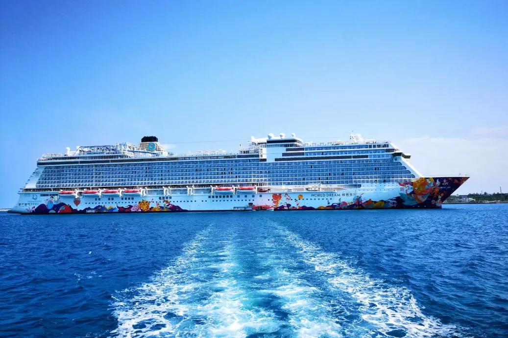 #穷人劳累了一生到底是为了什么?#为什么呢？传宗接代？光宗耀祖？小时候是祖国的花