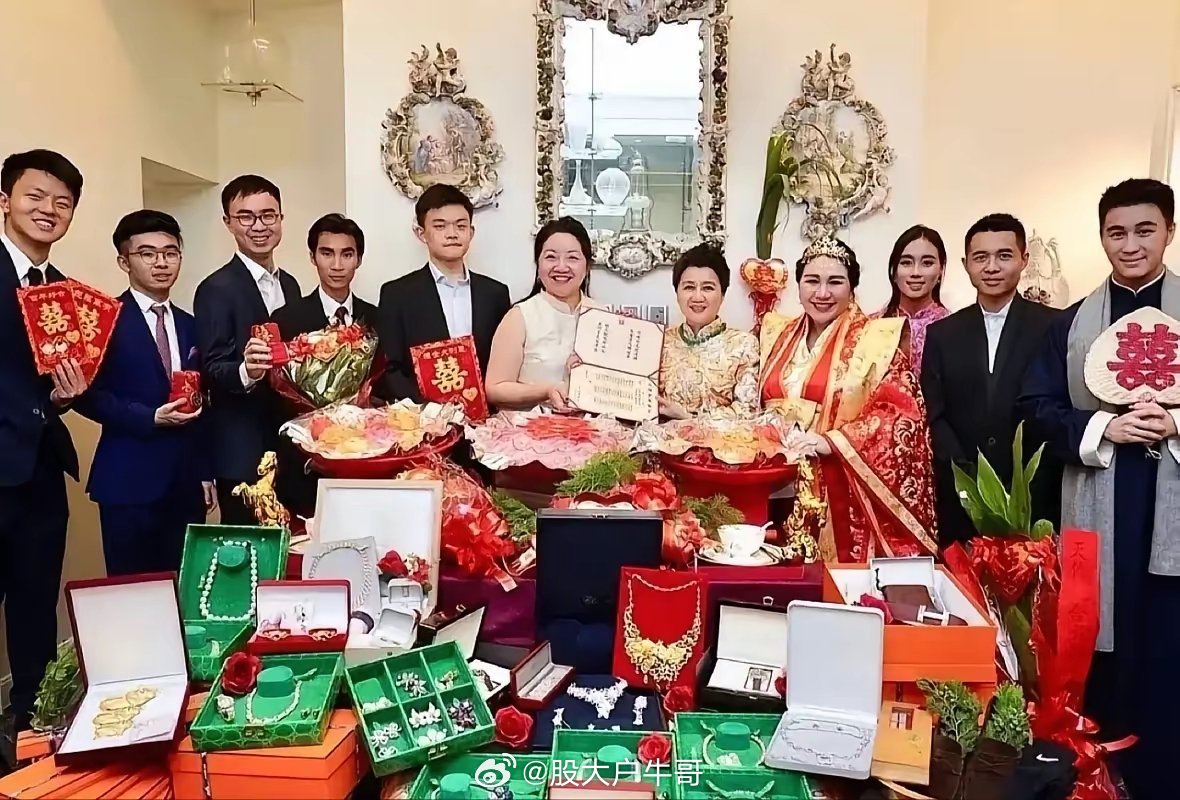 娶赌王千金要多少彩礼？东北小伙辛奇隆花了500万娶何超盈，比自己大7岁，但新年带