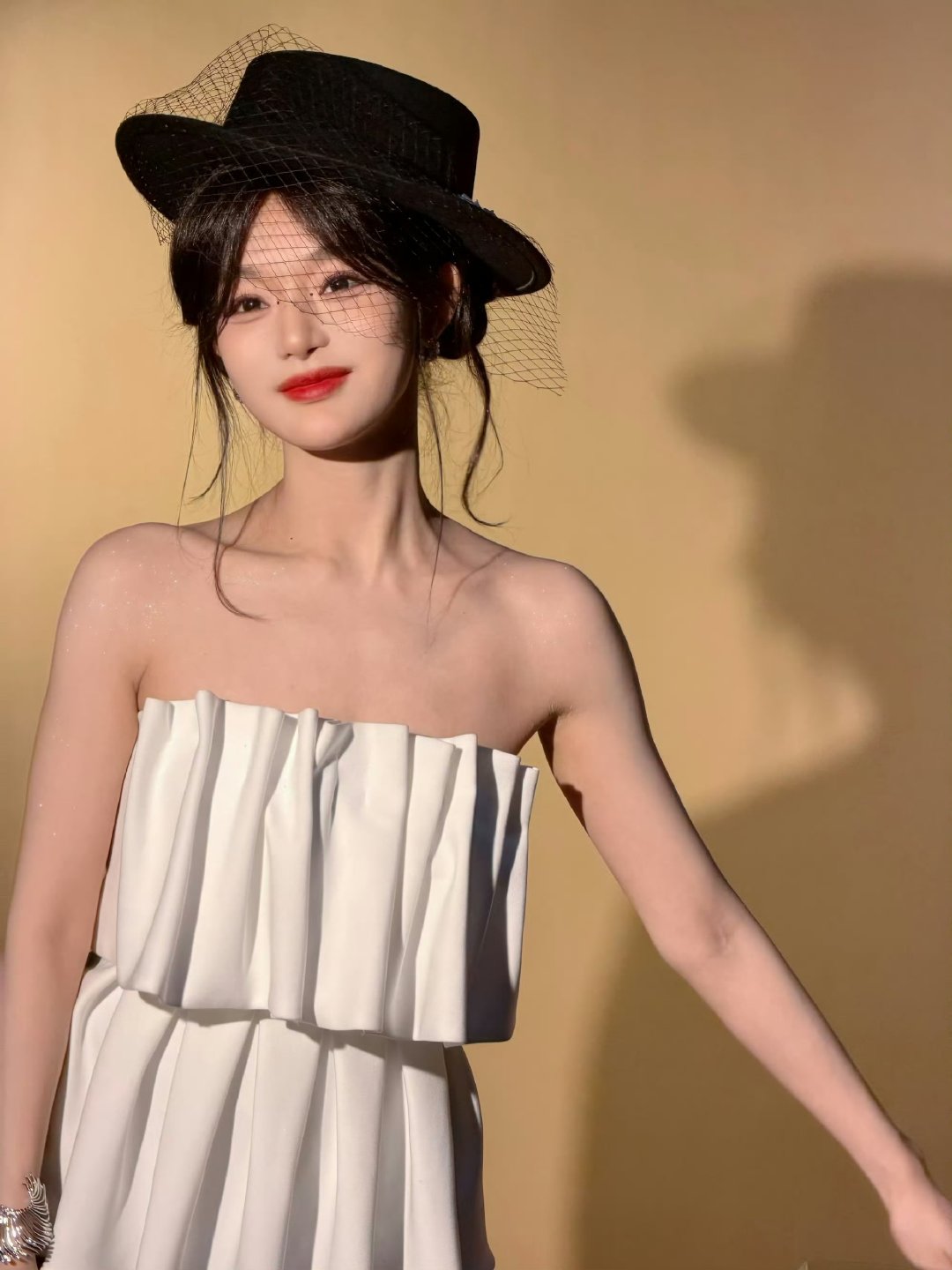 黄霄雲危晋宇跳滑溜溜舞声鸣远扬 危晋宇探班名场面，贴心庆生还一起跳洗脑滑溜溜舞，