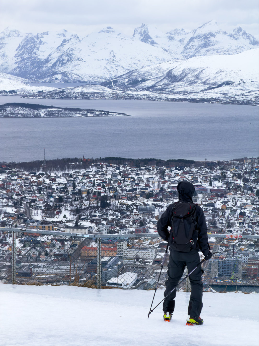 李现那天下雨了 李现听周杰伦新专辑 李现听周杰伦新专辑《那天下雨了》 