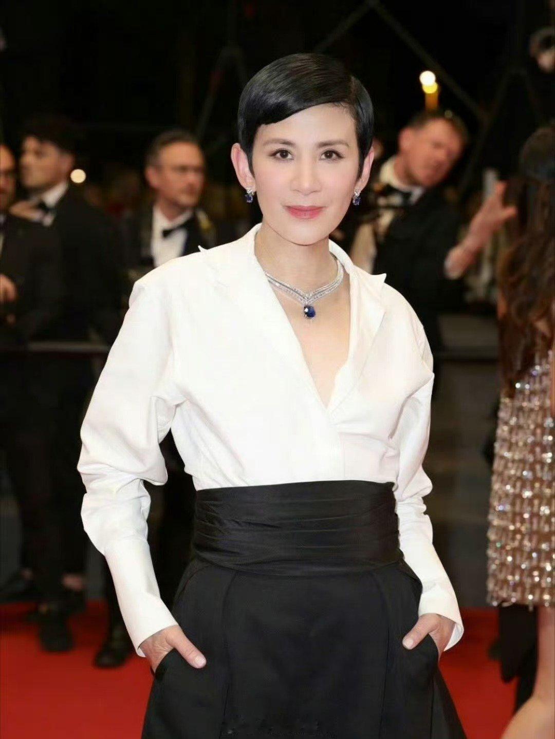 吴君如花少8吴君如参加花少8你们的大姐来了！ 