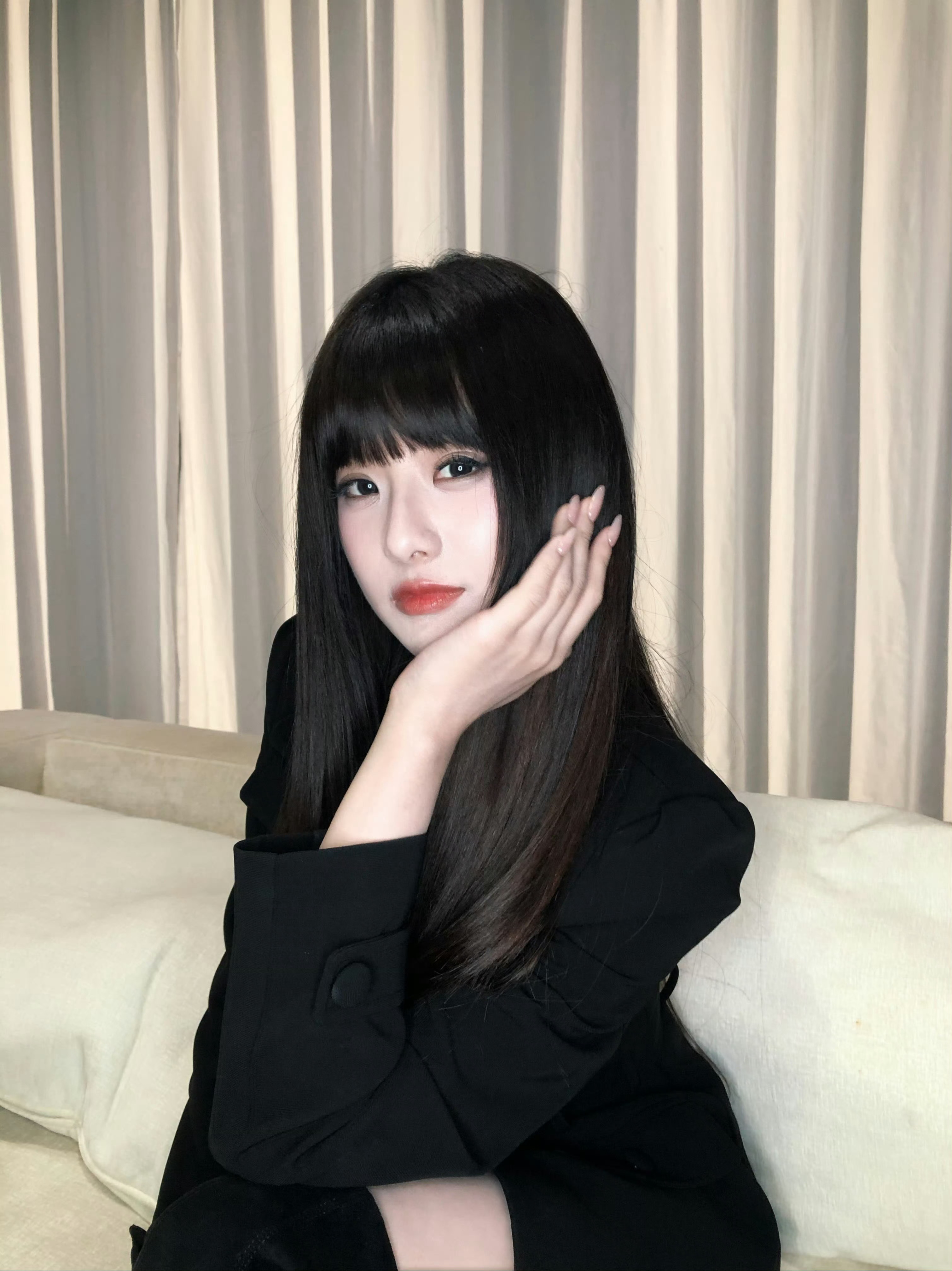 黄毛和黑长直富江会有未来吗 ​​​
