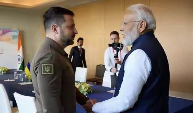 特朗普和泽连斯基刚会面，就传出乌克兰用91架无人机袭击普京官邸的消息，俄方说全拦