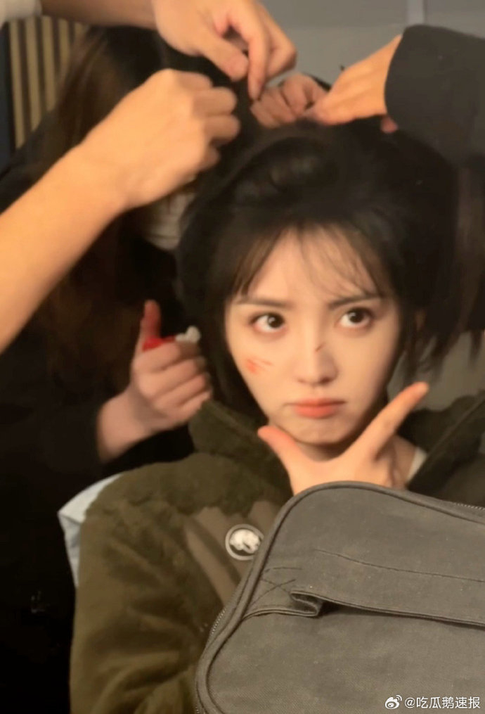 田曦薇樊长玉小样田曦薇逐玉化妆间live被田曦薇的可爱狠狠拿捏！逐玉化妆间liv