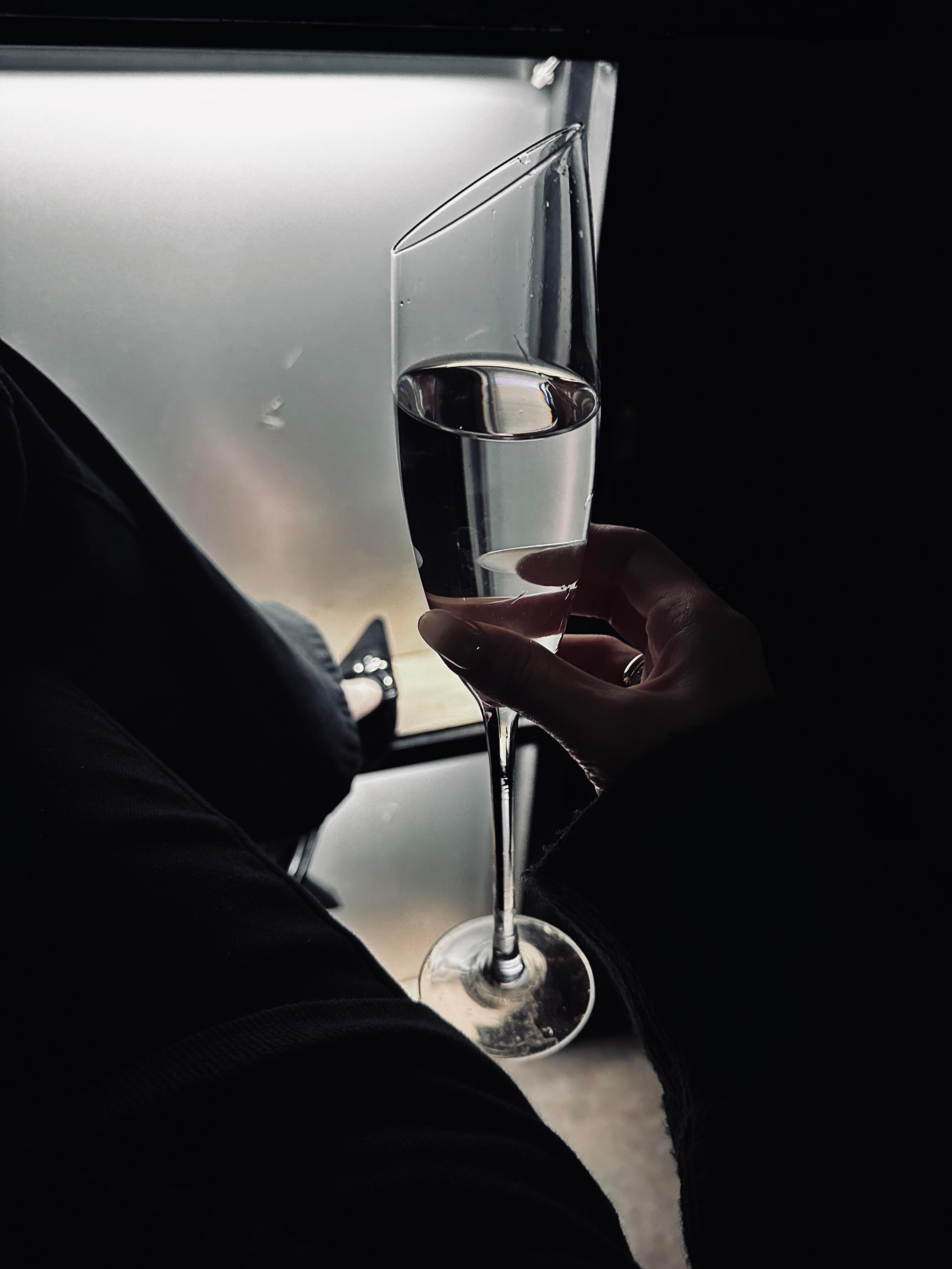 这个时代的女性都在集体觉醒,知道最终的靠山只有自己。 