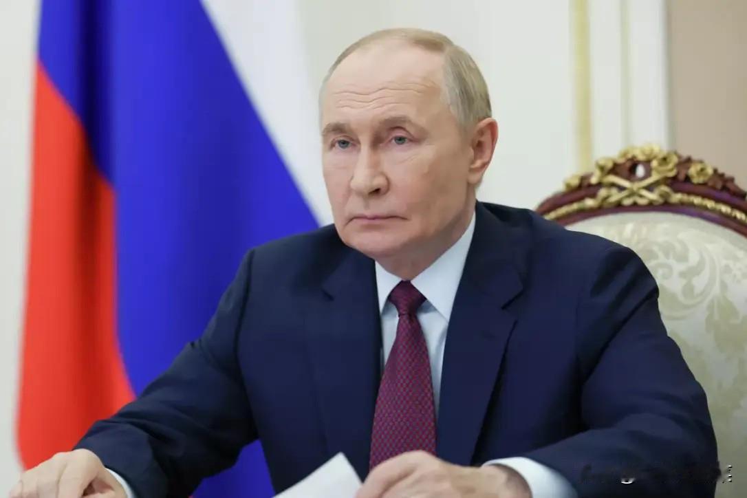 普京对格陵兰问题表态了，非常高明，他说：“顺便说一句，丹麦一直把格陵兰当殖民地对