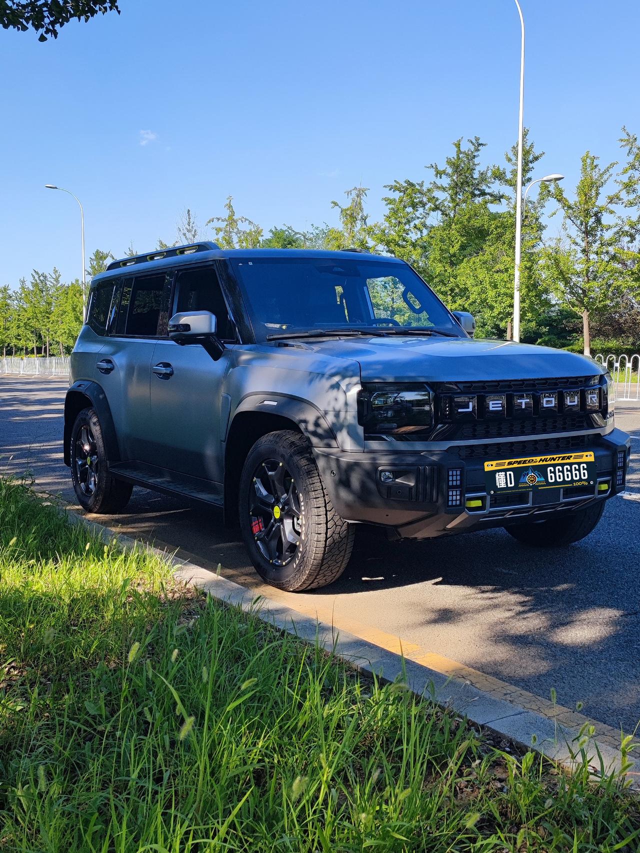 昨晚露营在了韶关国家森林公园停车场，不收费环境好很安静，睡了个好觉，停车场不是很
