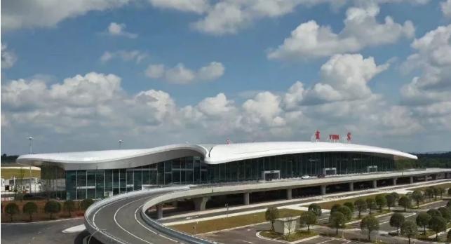 乐山机场即将通航
四川航空网又添新力量  

乐山机场的首架校验飞机已经稳稳降落