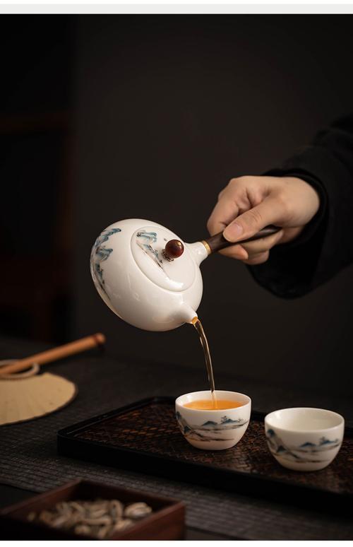 万万没有想到！昨天收到了「真心话茶局」阶段1评优奖金50块，心里有点小惊喜，今天
