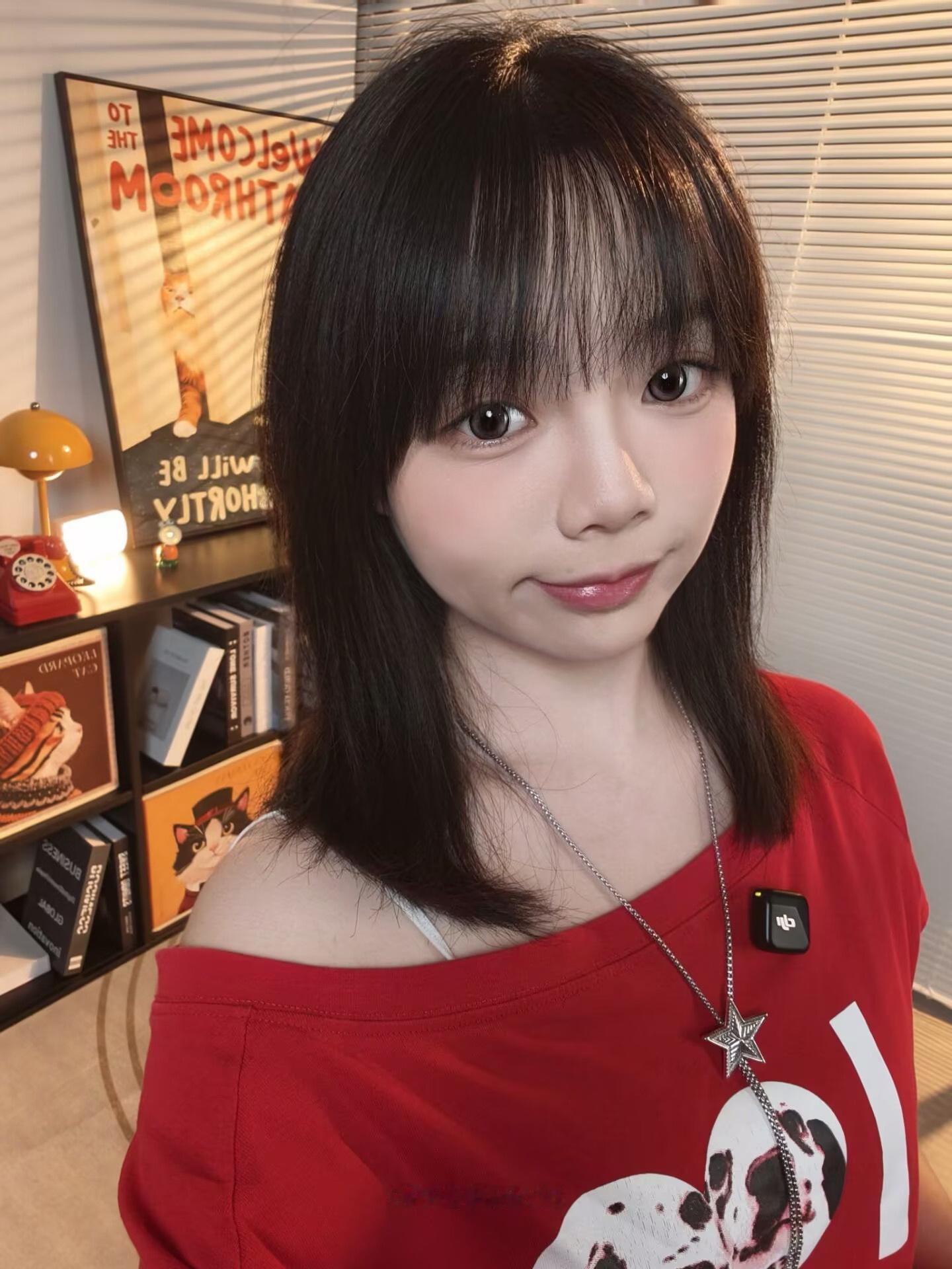 生活手记 公司的小伙伴给我搭的新背景，是不是很温馨～下一次见到我可要眼前一亮了，