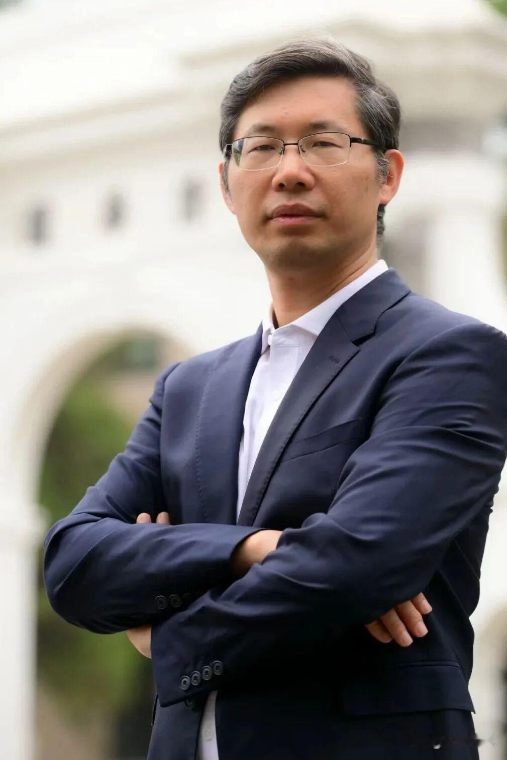 没想到清华之前的郑教授竟然是福建省莆田市仙游县人，在我印象里莆田人经商很厉害，全
