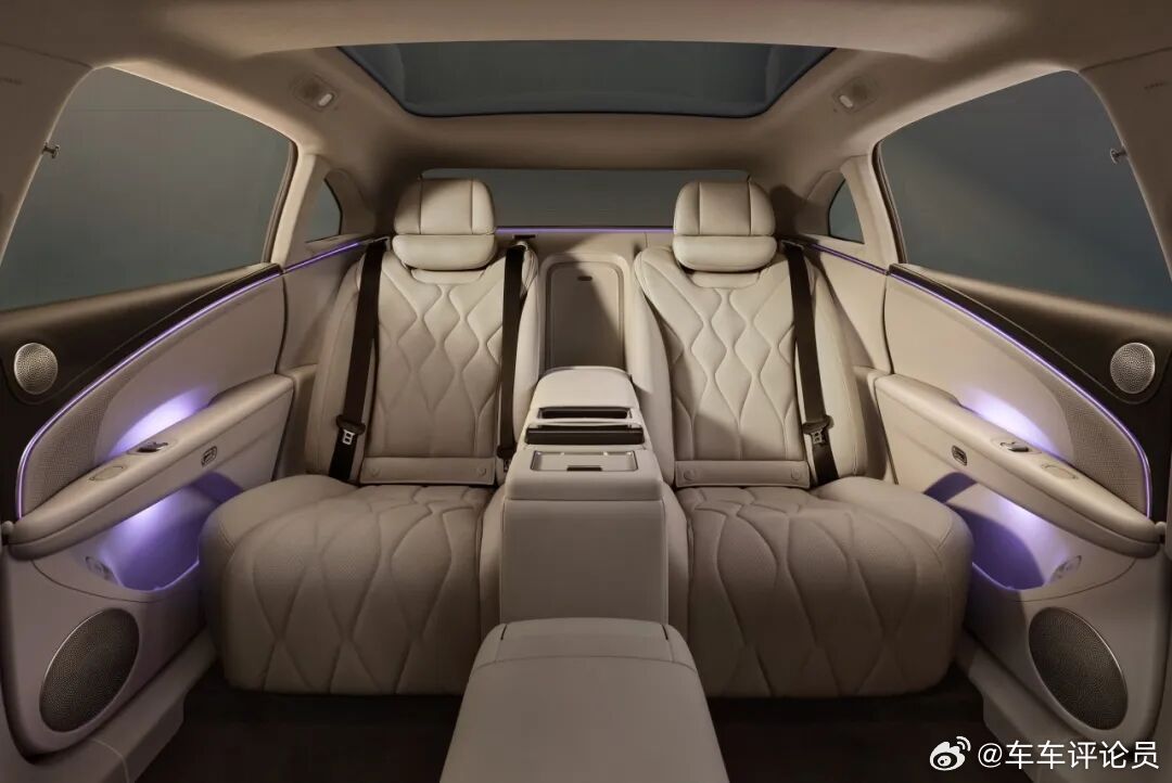 绩效 反人类  是啊 明明是我自己应得的，为啥还要打个分才能发？上班也很反人类，