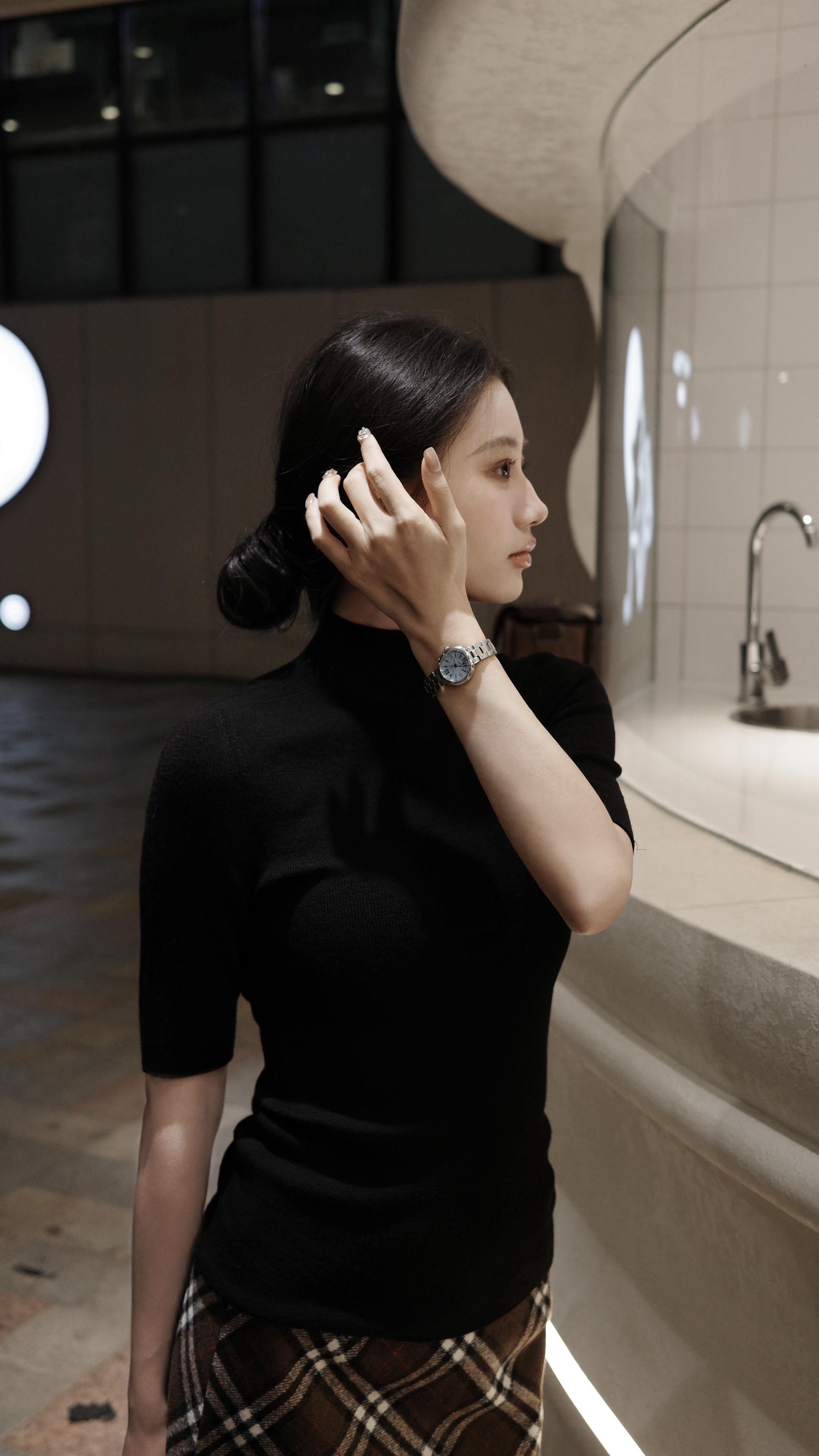 五指之间 还残留你的昨天