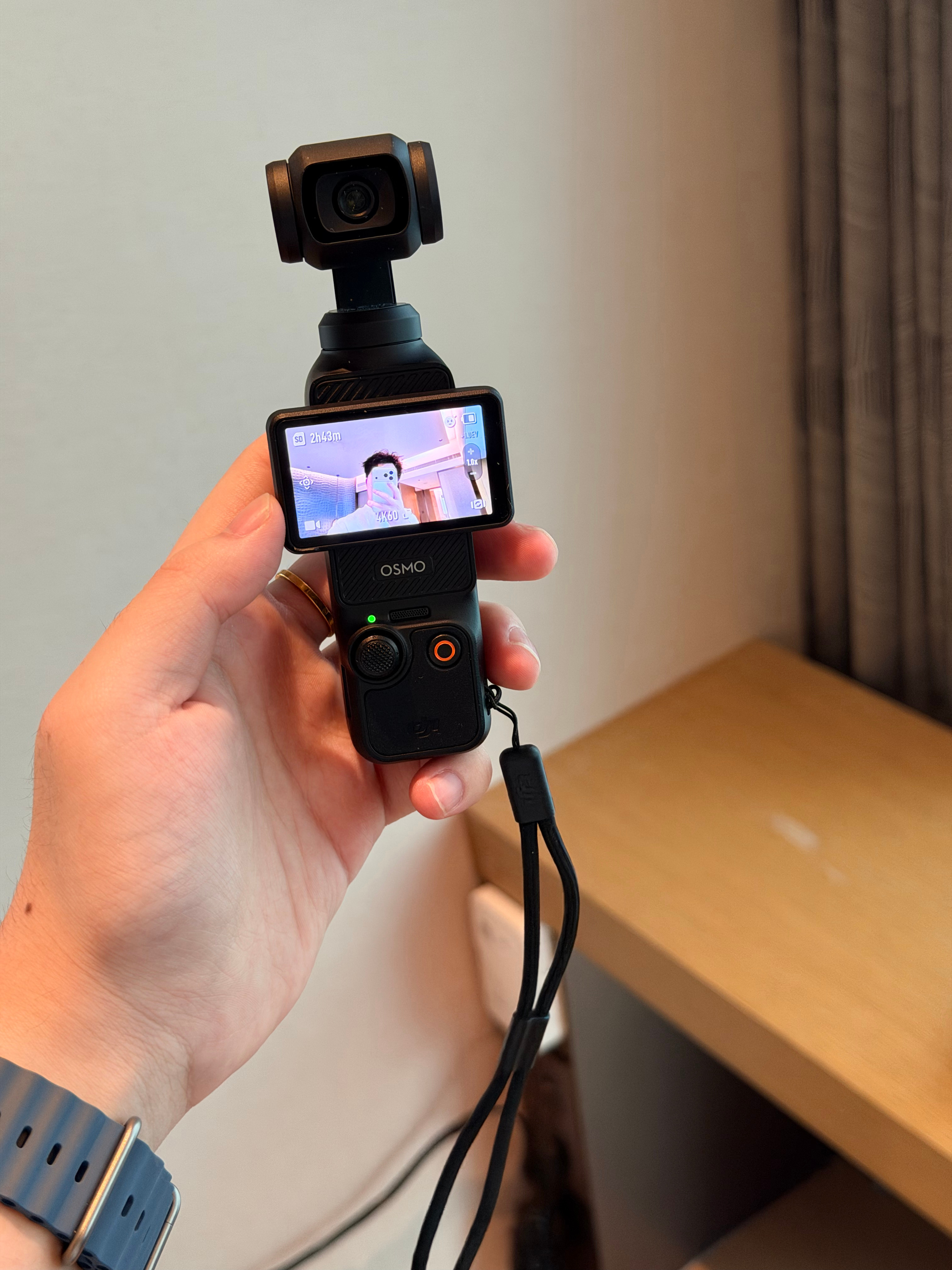 大疆大疆Pocket3降价了，过去几年里，应该是所有媒体老师人手必备哈哈，当然回