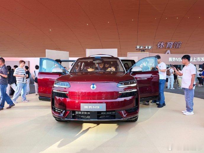 新能源汽车、新能源大牛说 重磅新车登场！腾势N9闪充版正式上市，三款车型售价40