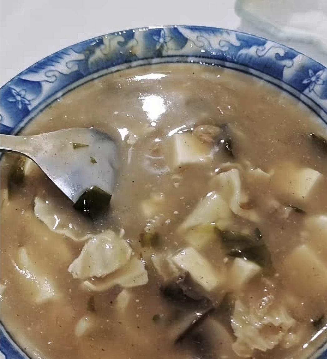 佛说，父母与孩子有四种姻缘！报恩的，抱怨的，讨债的，还债的！报恩的，相对来说，父