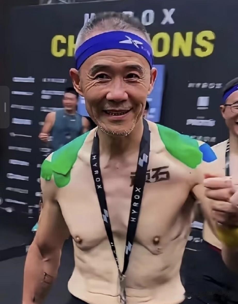 我有理由怀疑，

王石之所以会重返房地产，

不是为了孩子，也不是为了田朴珺，而