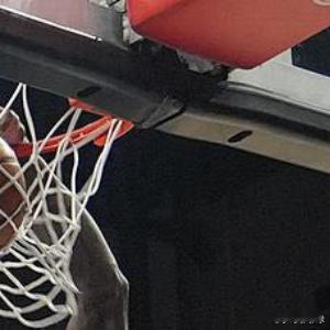 马刺vs森林狼NBA季后赛继续进行，圣安东尼奥马刺队再次赢球夺回主场优势。文班亚