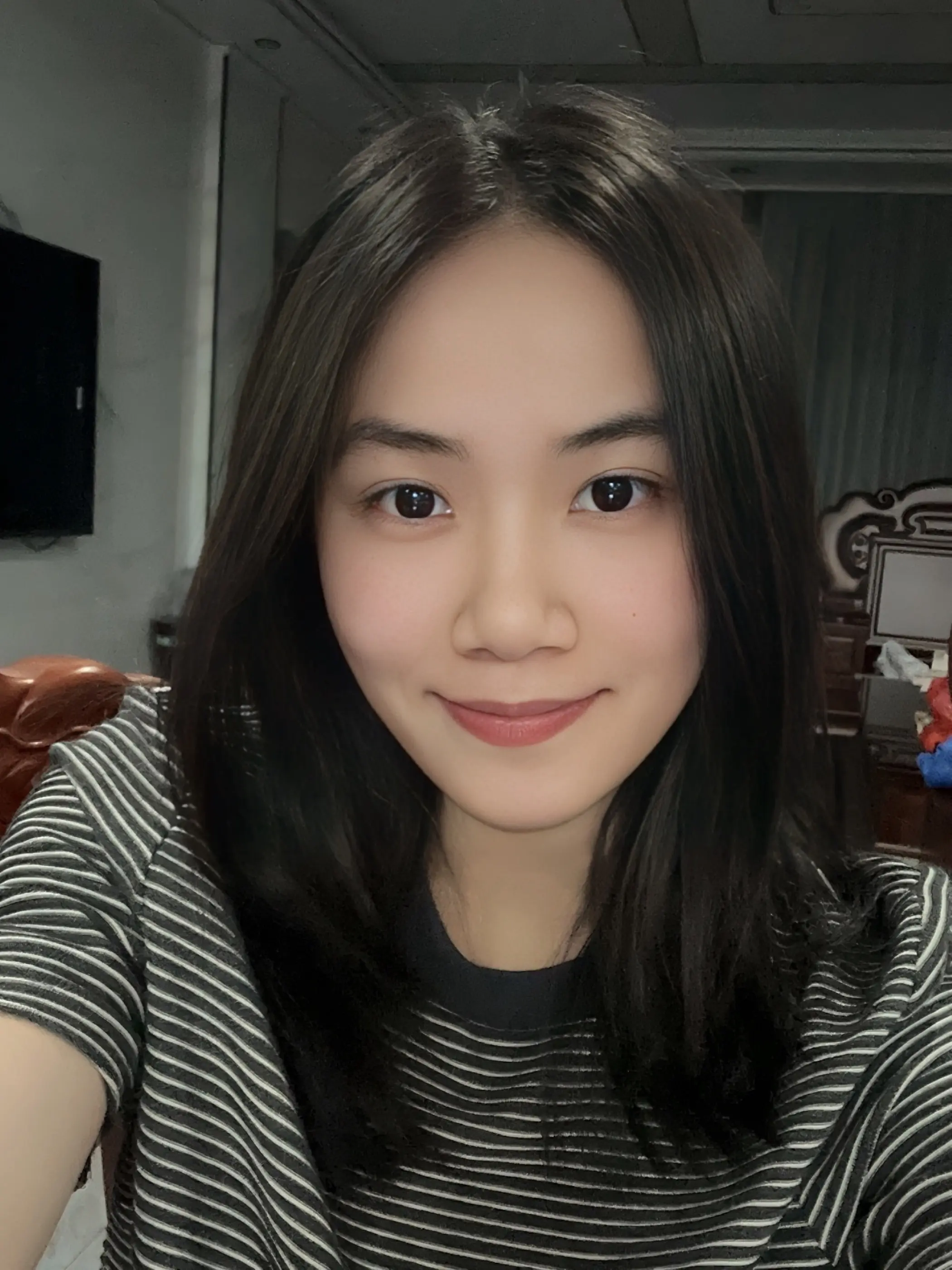“习惯了无聊时发个，不去打扰别人，不用聊天，不用敷衍，总有那么一首歌...