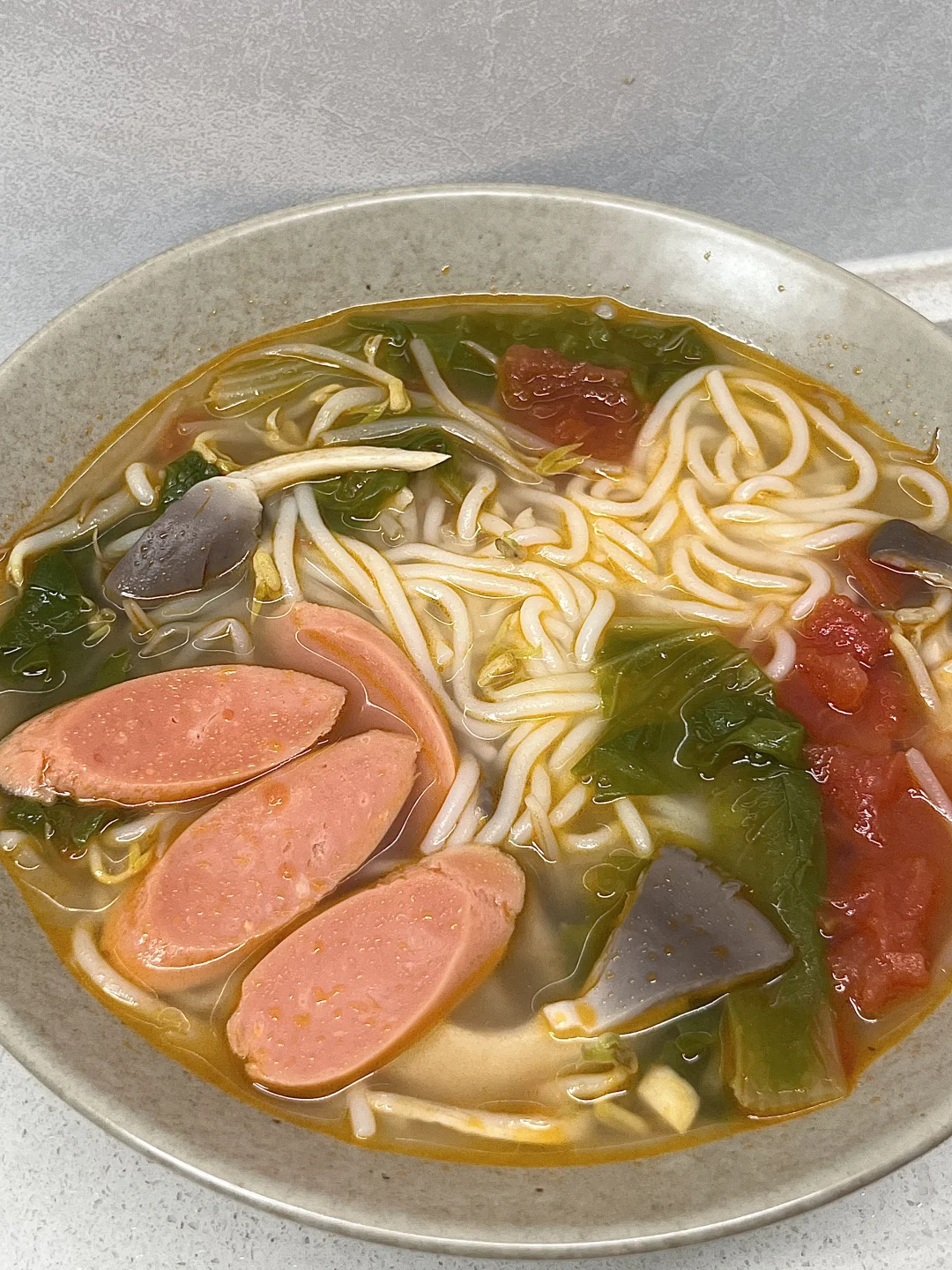 连汤都能喝光的三鲜米线🤤