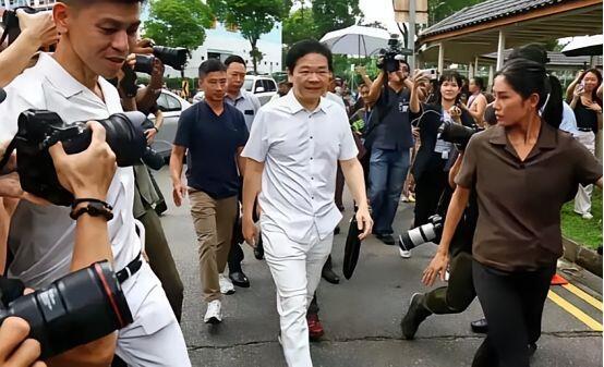 新加坡总理黄循财：世界上没有国家能取代美国！
来源于X原推特
         