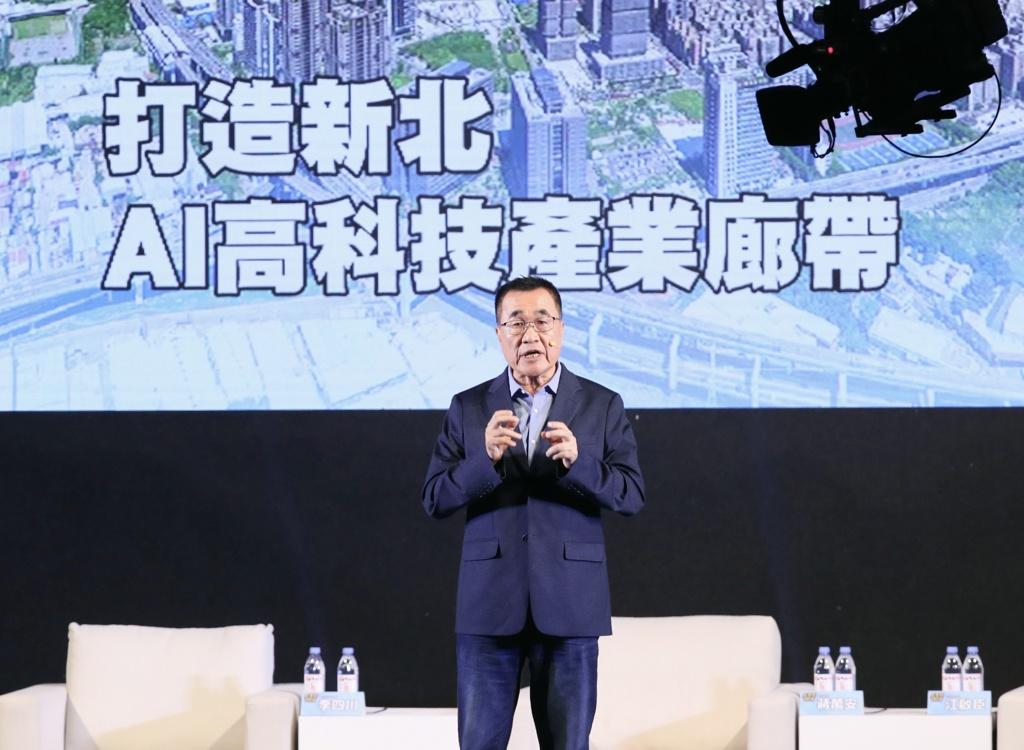 双溪川友会成立晒政绩！李四川曝101岁阿嬷握手喊一句话
国民党新北市长参选人李四