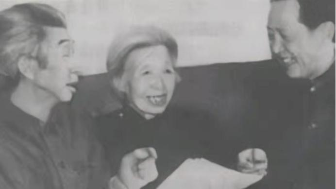 1984年，一位北京扫地老妇向政府捐款24亿，这件事惊动了中央，但这位老妇直言：