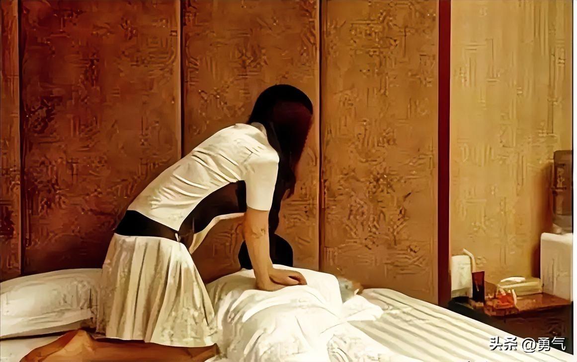 四川成都，男子酒后请几个朋友到按摩店消费，选好女技师后，便和女技师进屋，结果因为