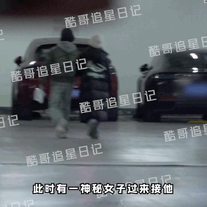 王栎鑫新恋情曝光，受伤的竟然是张远哈哈哈哈哈哈哈哈哈 因为粉丝辣评说只有张远还单