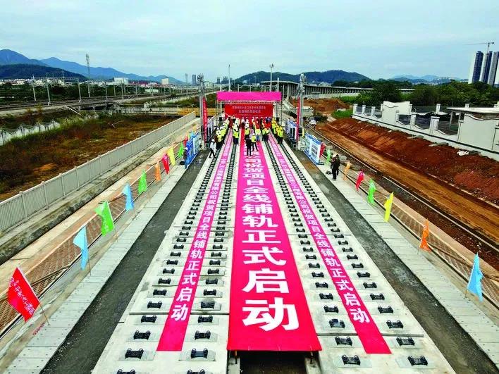 前两天传来利好消息，莞惠城际铁路小金口至惠州北段进入全线铺轨阶段，为啥惠州人民都