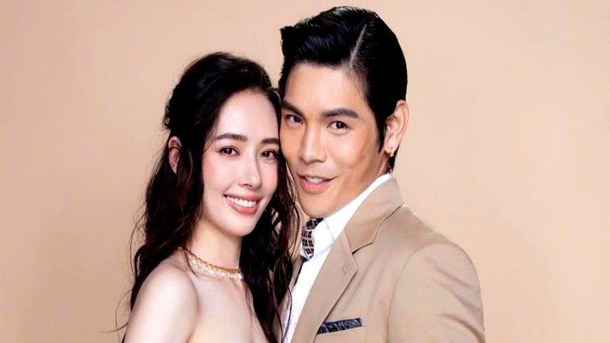 离婚连抱枕都带不走

郭碧婷和向佐闹婚变，最扎心的一句话是从向太嘴里蹦出来的：离