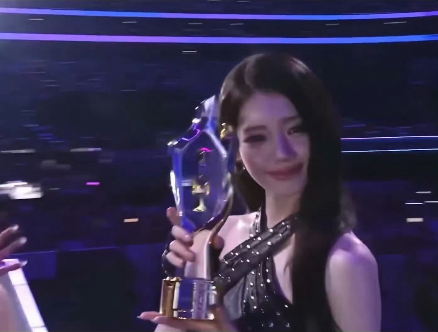 李茶仁颜值🉑 