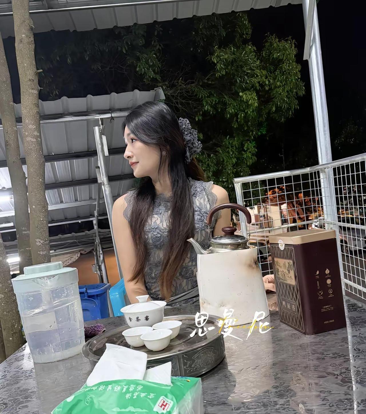 北人亩看困肚。一杯茶品人生沉浮自主创业 生活与我 女装实体店