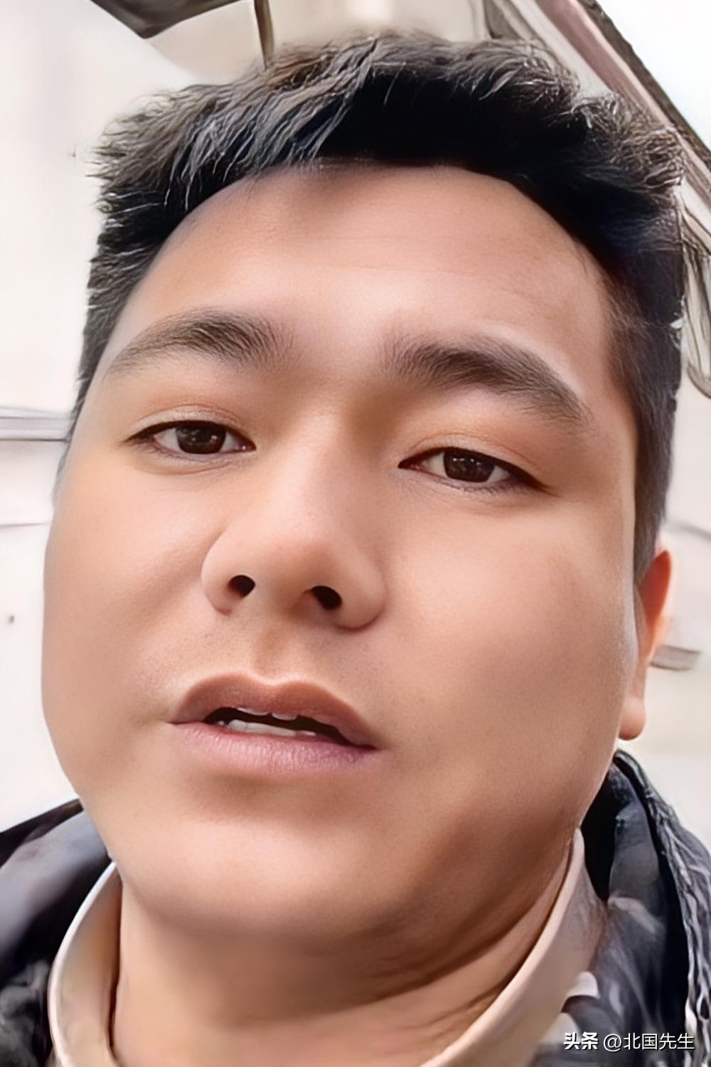 奶奶把父亲熬走了，大孙子送奶奶进养老院，结果奶奶去后睡了一觉就走了，到底是救赎还