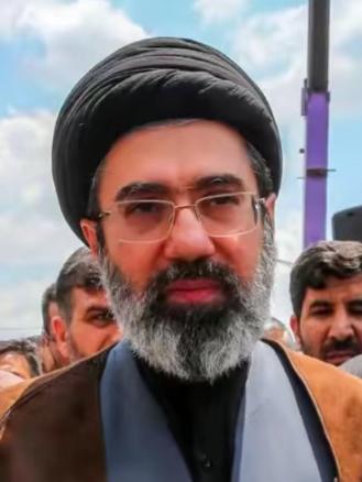 伊朗新任最高领袖刚上任没几天就没了？伊朗最高领袖自上任后，露面的次数可以说是屈指