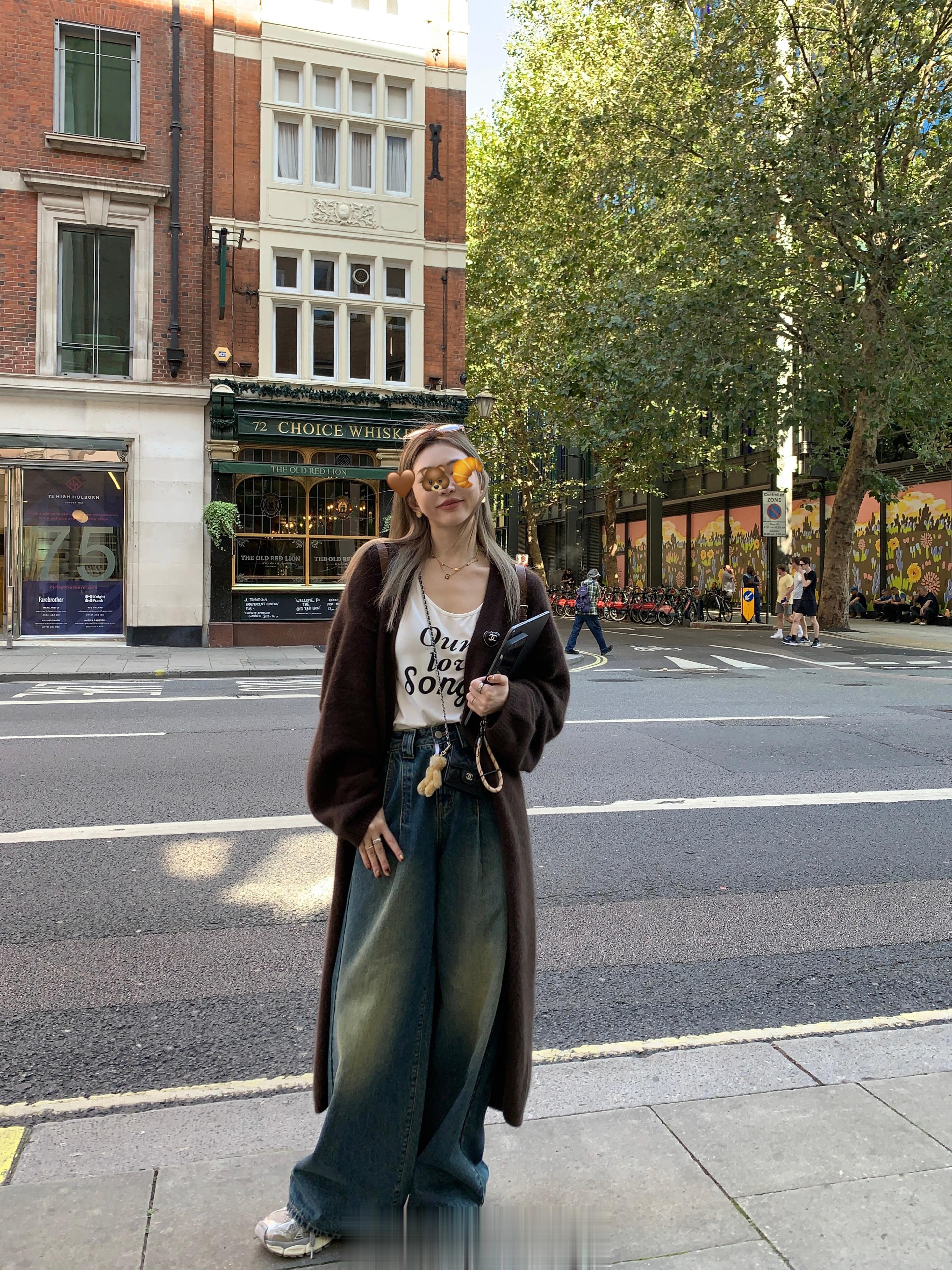 🇬🇧𝑫𝒂𝒓𝒍𝒊𝒏𝒈,𝑰 𝒇𝒂𝒏𝒄𝒚 𝒚𝒐𝒖♥
