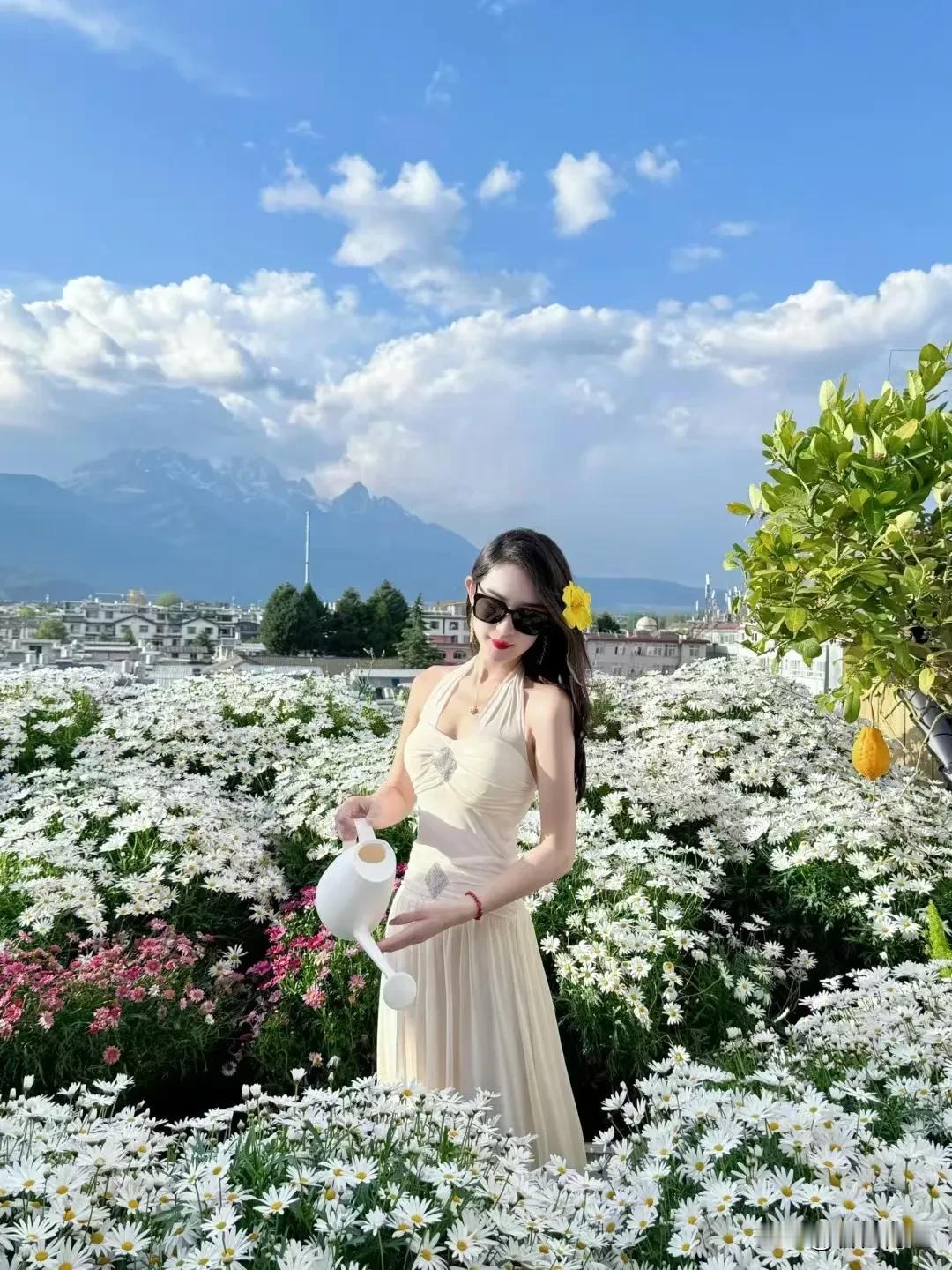 在花海中，享受美好时光，洒下爱的种子🌸💕（来自她的朋友圈）