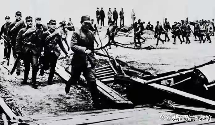 1944年日军7000人杀入贵州，蒋介石急调29军堵截：这支部队的番号，藏着七年