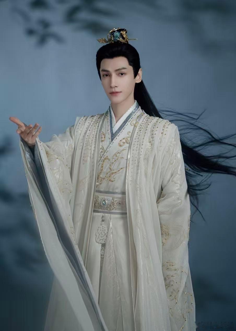 罗云熙新剧看预告害怕了 谁能想到一个预告能有这么强的冲击力！《魅影神捕》里的傀儡